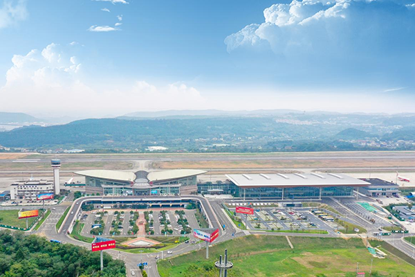 綿陽機場“五一”假期運送旅客4.75萬人次  同比增長313%1.png